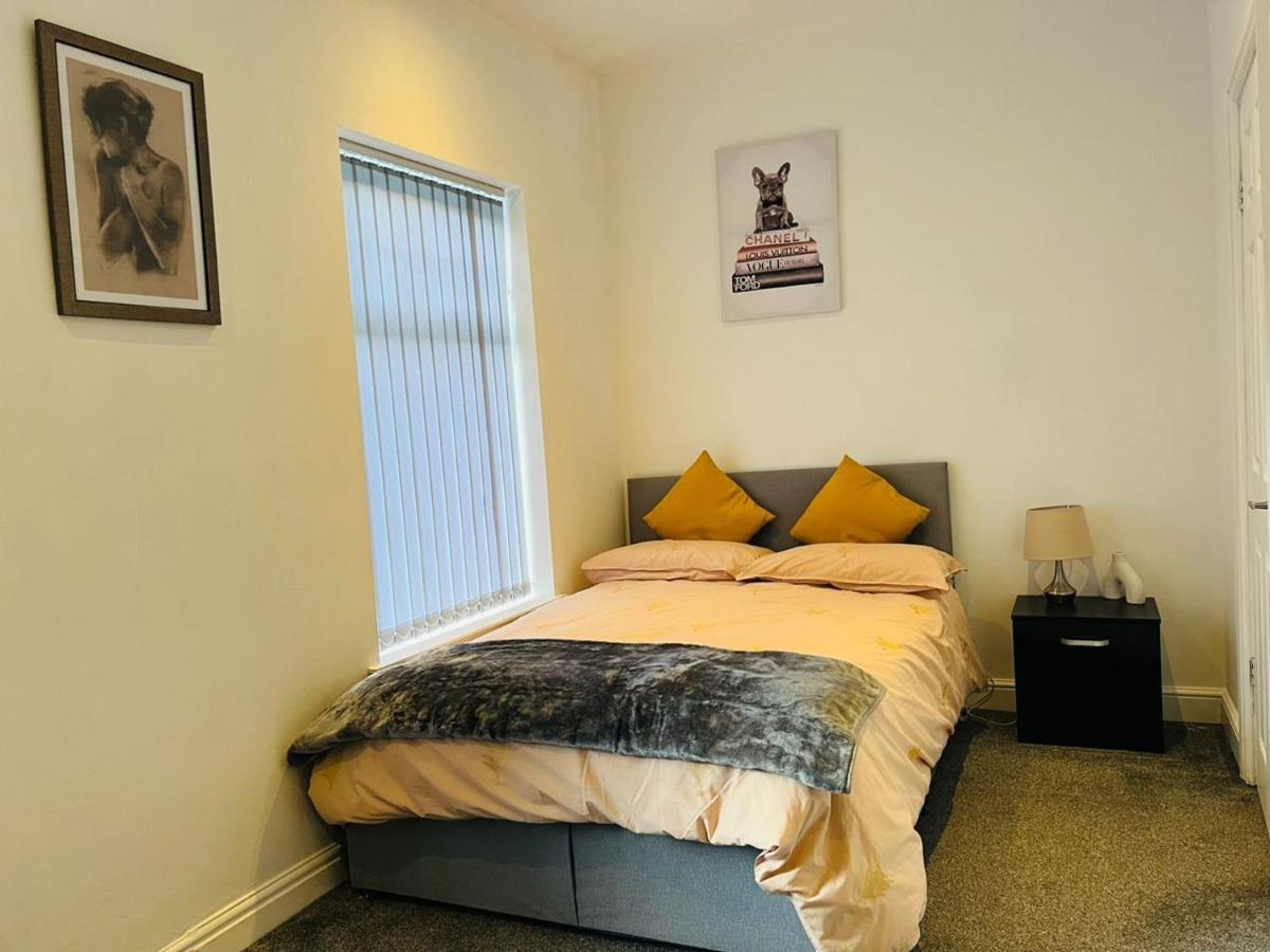 Luxury Double & Single Rooms With En-Suite Private Bathroom In City Centre Stoke On Trent Екстер'єр фото