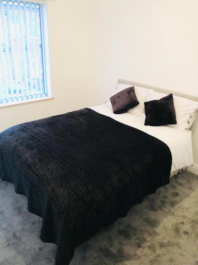 Luxury Double & Single Rooms With En-Suite Private Bathroom In City Centre Stoke On Trent Екстер'єр фото
